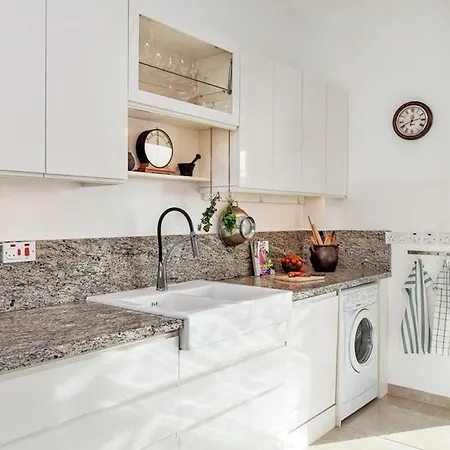 Villa Tatlitsu With Private Pool And Sea View