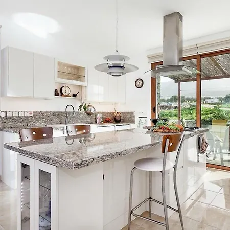 Tatlitsu With Private Pool And Sea View * Akanthou