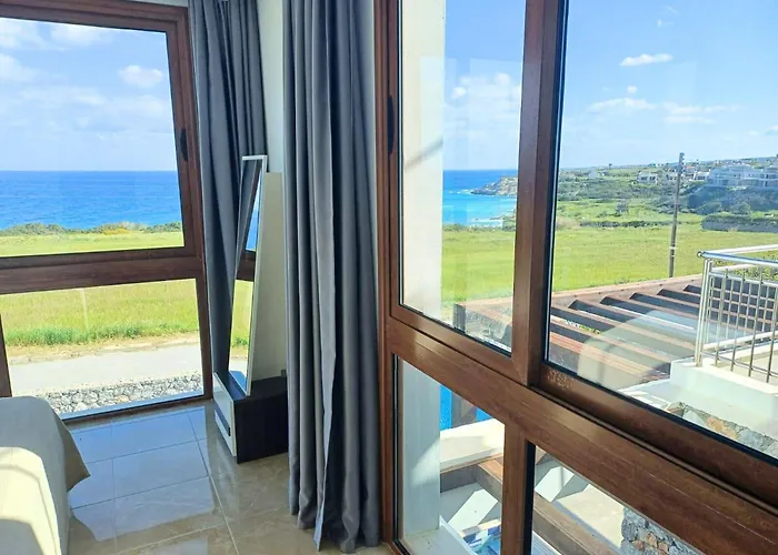 Tatlitsu With Private Pool And Sea View 别墅