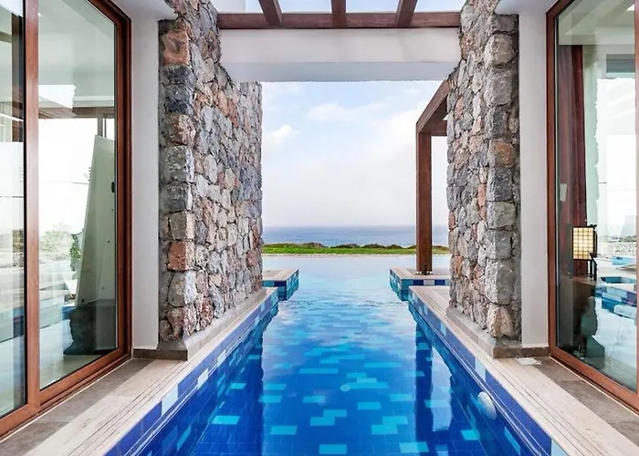 Tatlitsu With Private Pool And Sea View